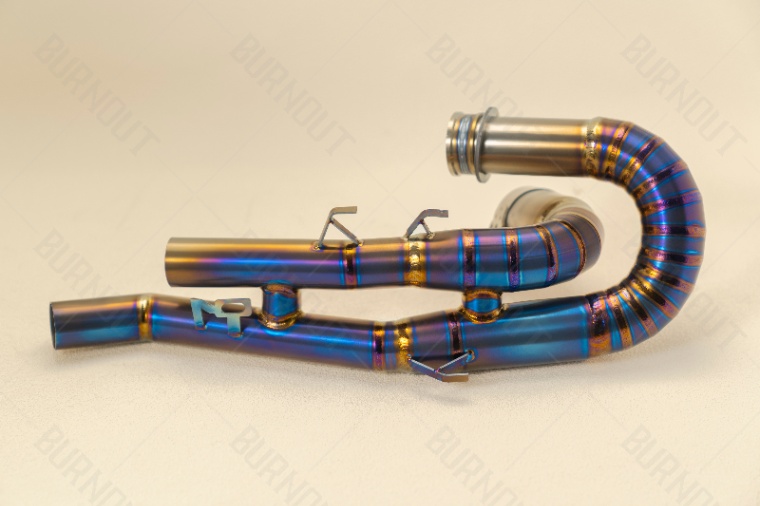 BURNOUTチタンエキゾーストマフラー スクランブラー1200